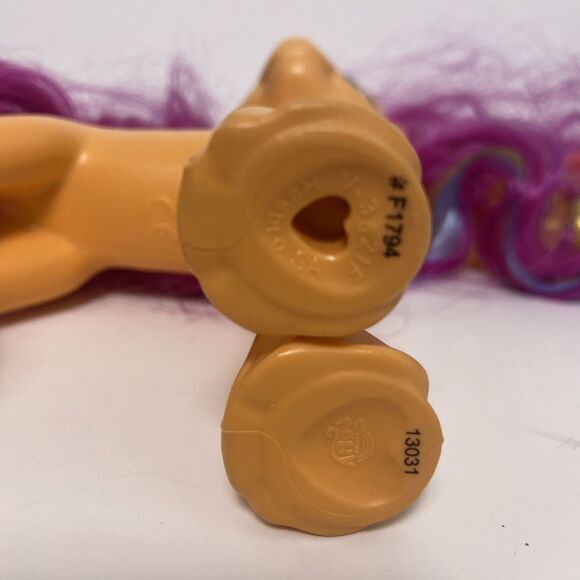 Sunny Starscout My Little Pony G5 6.5" New Generation MLP Brushable Figure 2021 - Picture 3 of 5